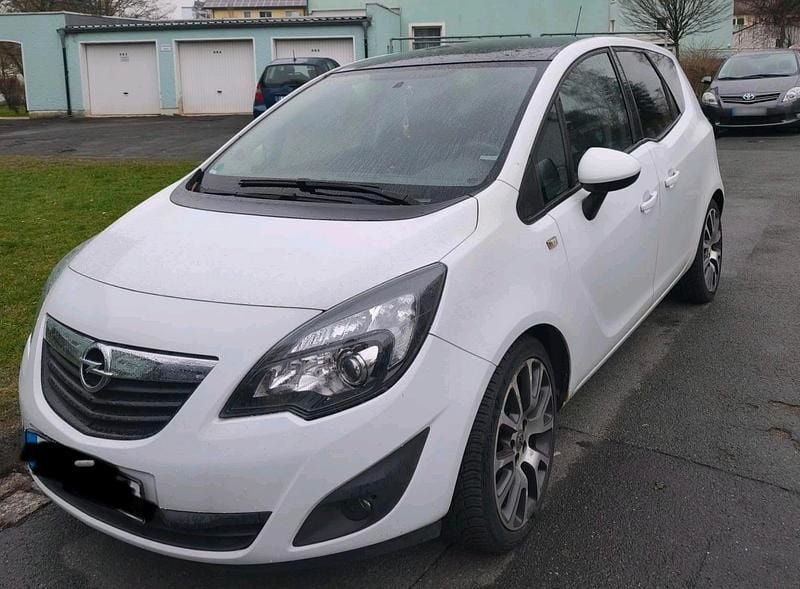 Gebraucht Opel Meriva 2012 Weiß Van / Kleinbus