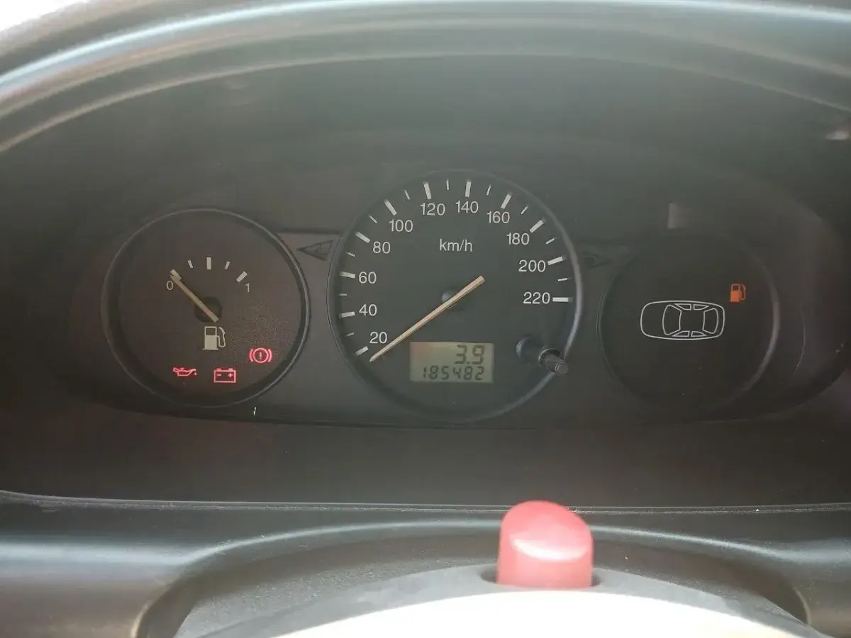 Gebraucht Mazda 121 50 PS (36 kW) 1999 Kleinwagen
