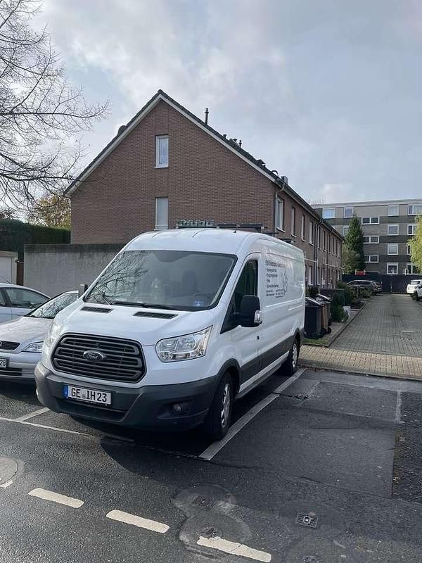 Weiß Gebraucht 2018 Ford Transit Trend Van | 14.000 € (Guter Preis) - Bild 1/4