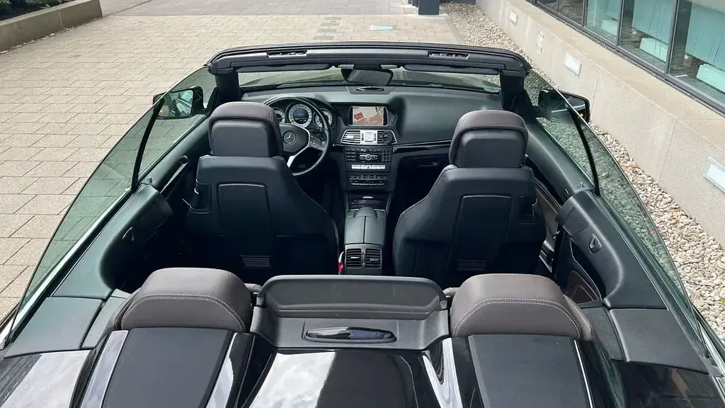 Gebraucht Mercedes E350 258 PS (189 kW) 2015 Schwarz Cabrio