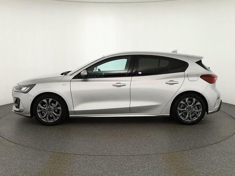 Gebraucht Ford Focus ST-Line 125 PS (91 kW) 2025 Silber Limousine