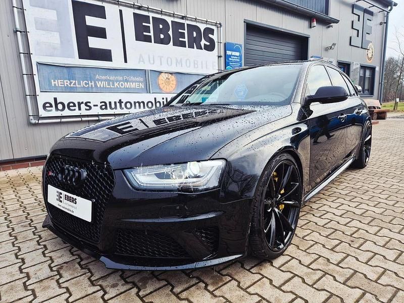 Schwarz Gebraucht 2012 Audi RS4 Sport Kombi | 33.490 € (Fairer Preis) - Bild 1/4