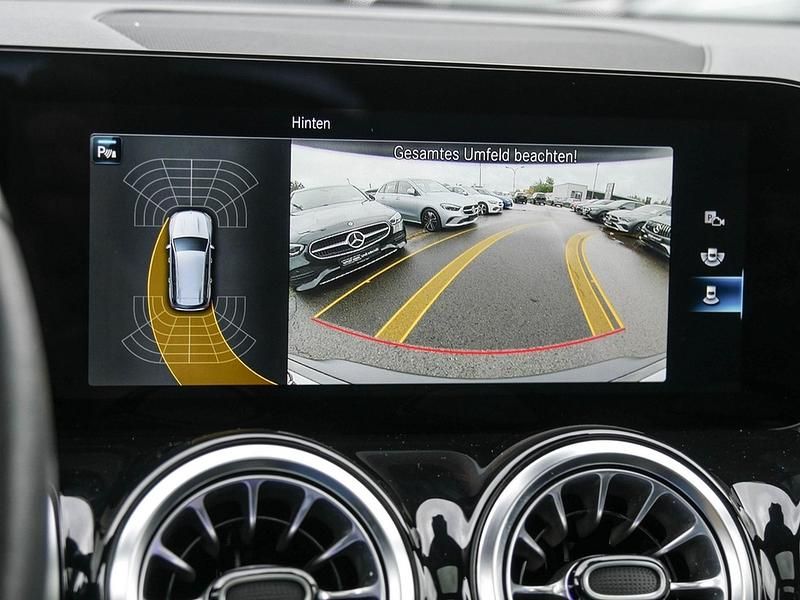 Gebraucht Mercedes EQB250 Progressive 102 kW (140 PS) 2022 Schwarz SUV