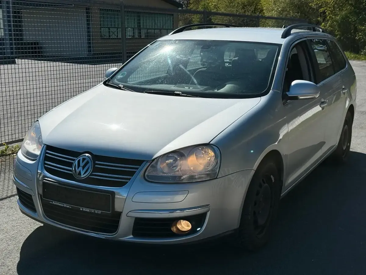 Gebraucht VW Golf V 140 PS (102 kW) 2008 Silber Kombi