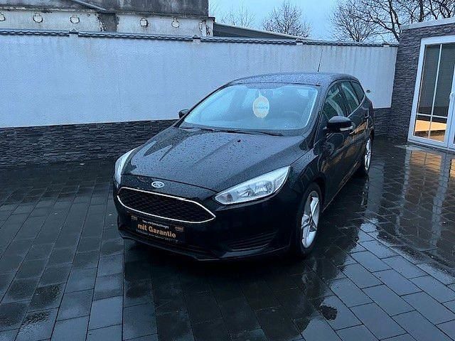 Gebraucht Ford Focus Ambiente 101 PS (74 kW) 2016 Schwarz Kombi