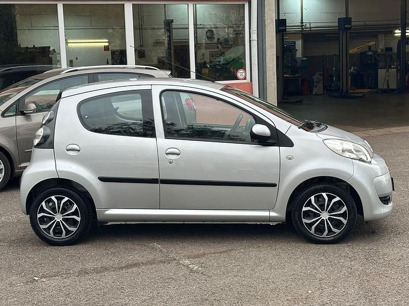 Gebraucht Citroën C1 Style 68 PS (50 kW) 2010 Grau Kleinwagen