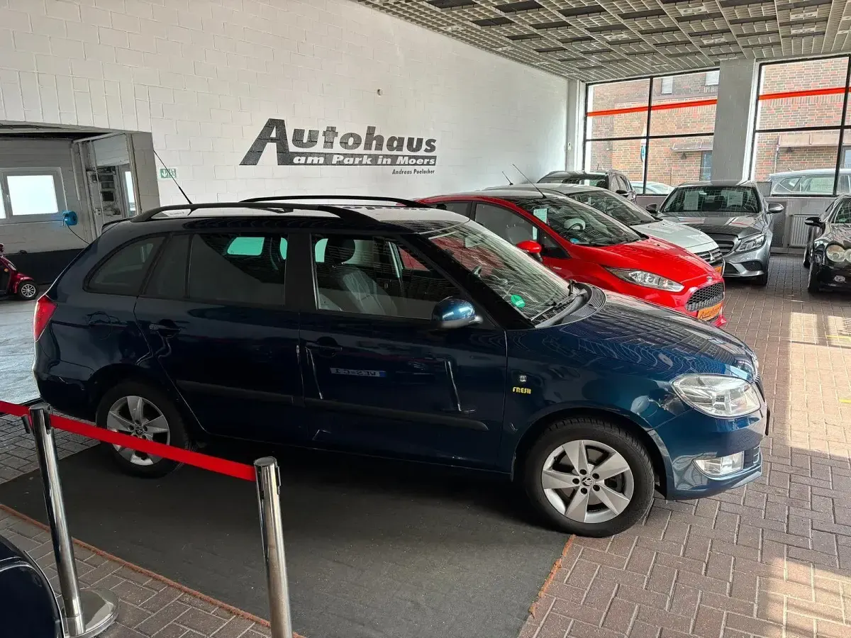 Gebraucht Skoda Fabia Fresh 105 PS (77 kW) 2013 Blau Kombi