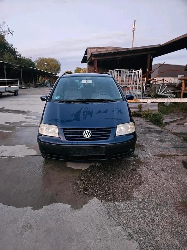 Blau Gebraucht 2004 VW Sharan Van / Kleinbus | 1.200 € (Superpreis) - Bild 1/4