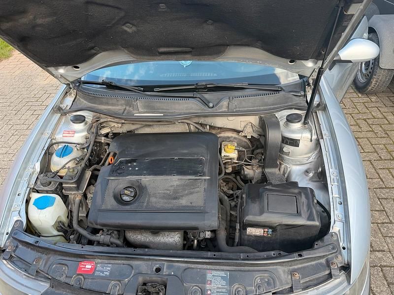 Usata Seat Leon 2006 Argento Utilitaria