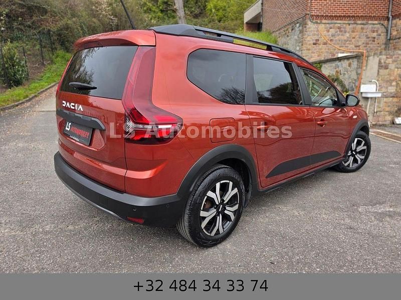 Gebraucht Dacia Jogger 101 PS (74 kW) 2023 Braun Van / Kleinbus