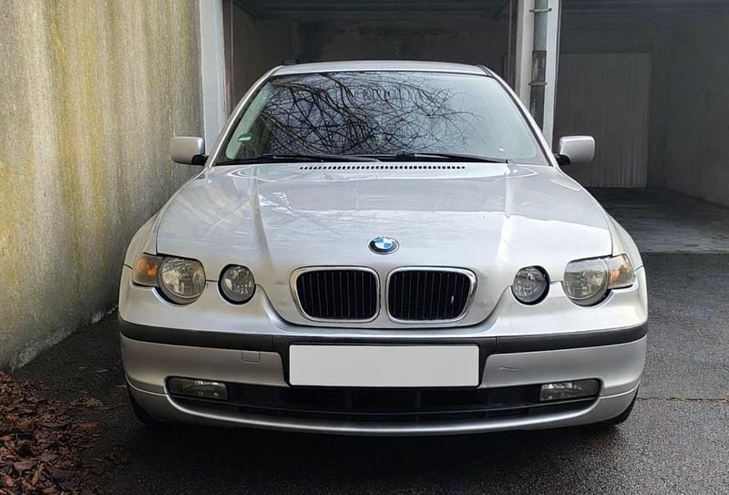 Usado BMW 316 116 HP (85 kW) 2003 Prateado Coupé