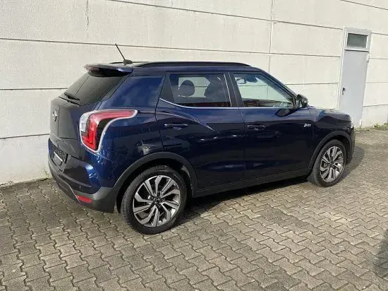 Gebraucht SsangYong Tivoli 163 PS (119 kW) 2022 Blau SUV