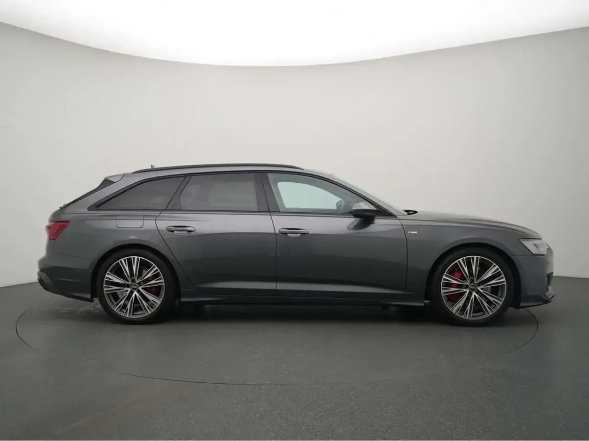 Gebraucht Audi A6 S-Line 367 PS (269 kW) 2023 Daytona grau perleffekt Kombi