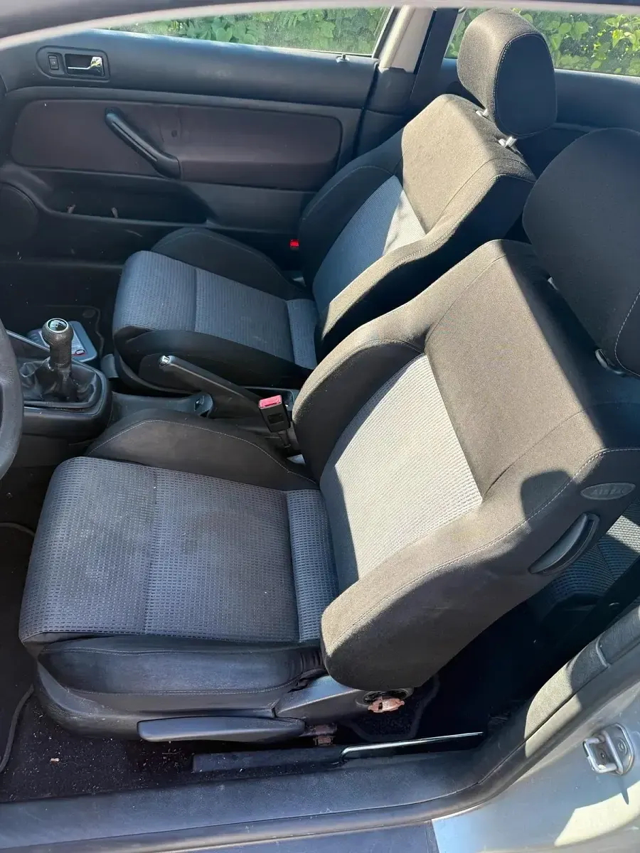 Gebraucht VW Golf 116 PS (85 kW) 2003 Silber Coupé