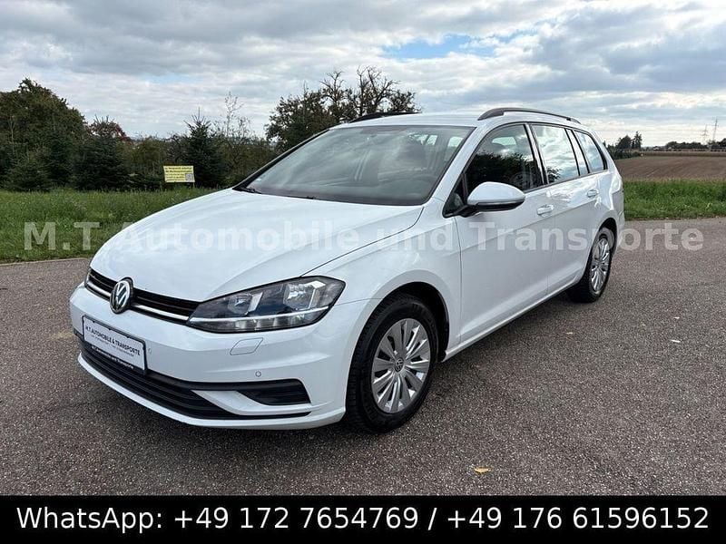 Weiß Gebraucht 2017 VW Golf VII Limousine | 7.735 € (Guter Preis) - Bild 1/4