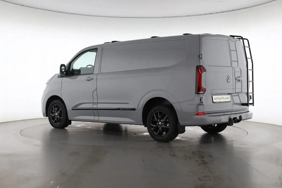 Neu VW T7 Edition 150 PS (110 kW) 2026 Stone grey Van