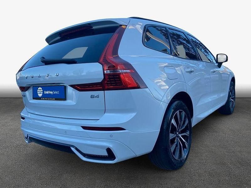 Gebraucht Volvo XC60 Plus 197 PS (144 kW) 2022 Weiß SUV
