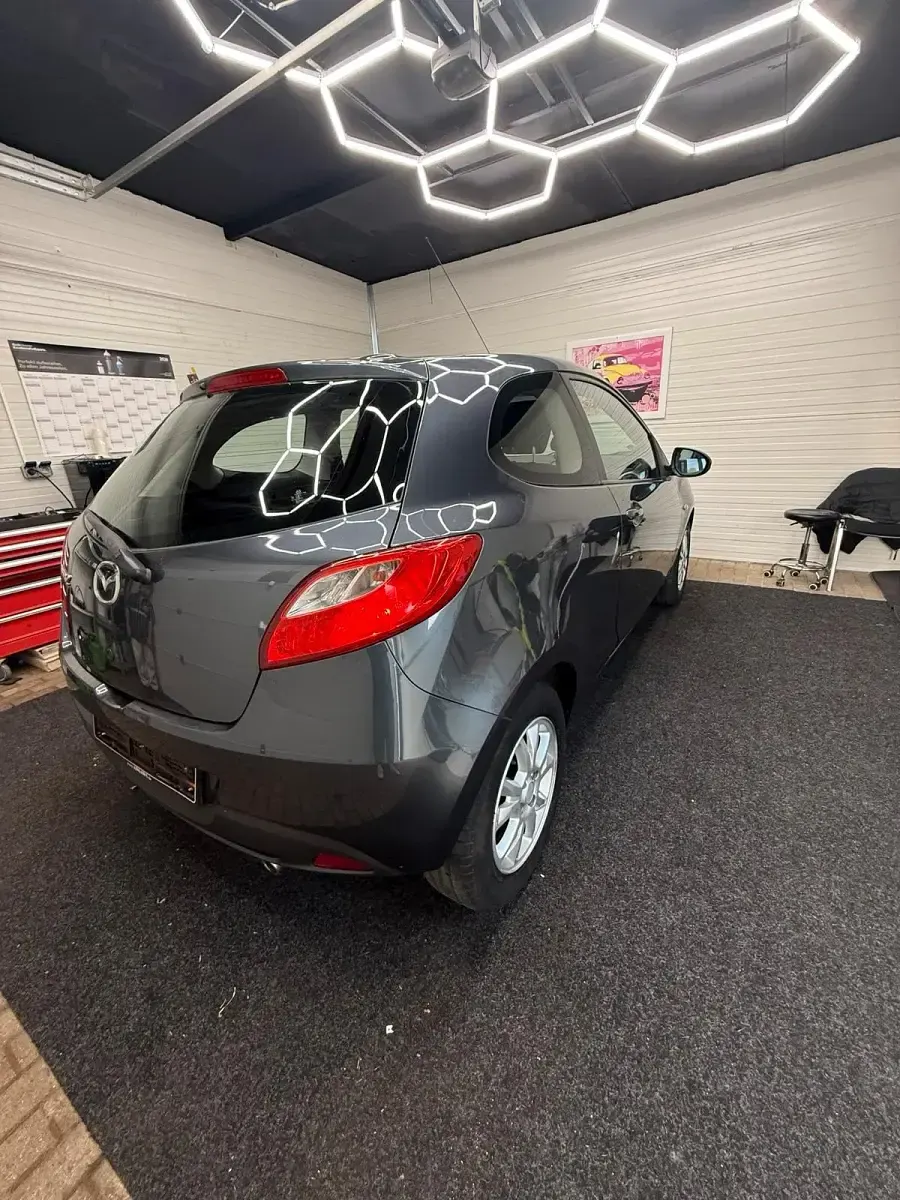 Usata Mazda 2 75 CV (55 kW) 2009 Grigio Utilitaria