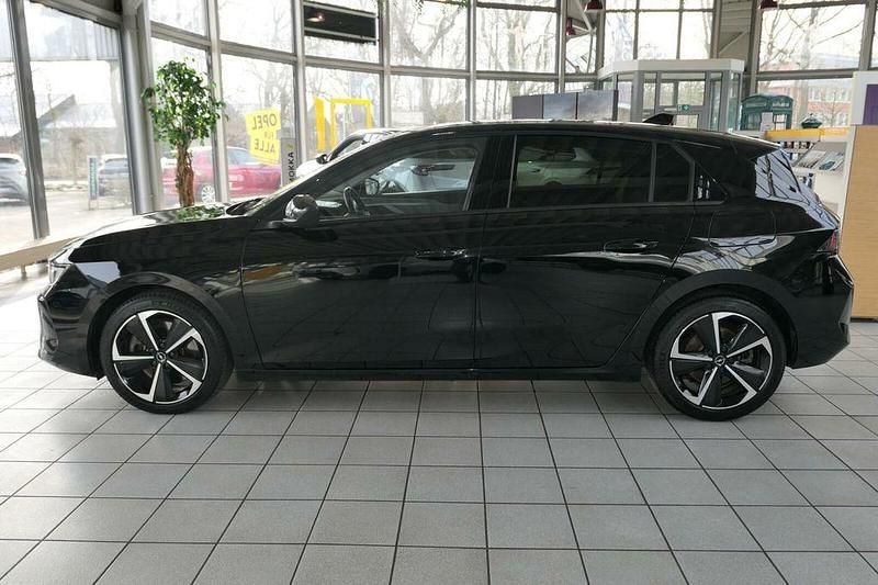 Gebraucht Opel Astra 179 PS (131 kW) 2022 Schwarz Limousine