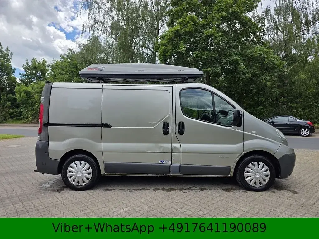 Gebraucht Renault Trafic 114 PS (83 kW) 2011 Beige Van / Kleinbus
