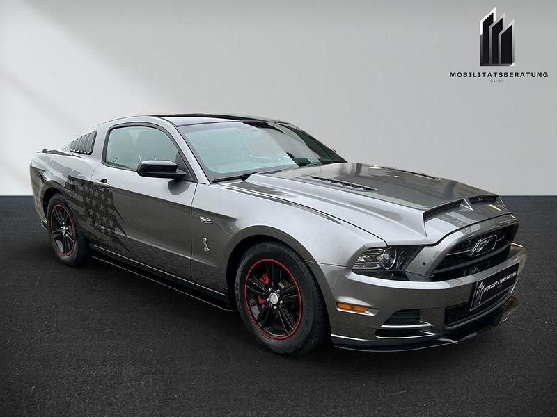 Grau Gebraucht 2014 Ford Mustang Coupé | 19.999 € (Teuer) - Bild 1/4