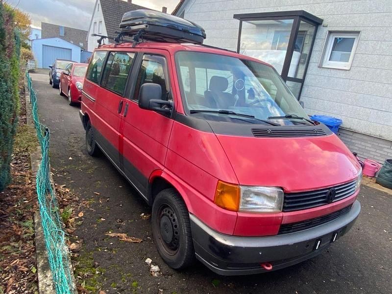 Second-hand VW T4 151 CP (111 kW) 1994 Roșu Van
