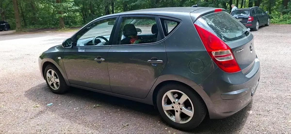Gebraucht Hyundai i30 125 PS (91 kW) 2007 Grau Kleinwagen