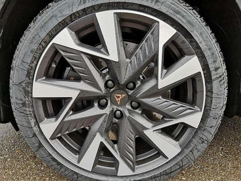 Neu Cupra Formentor 400 PS (294 kW) 2025 Magneticgrau metallic SUV