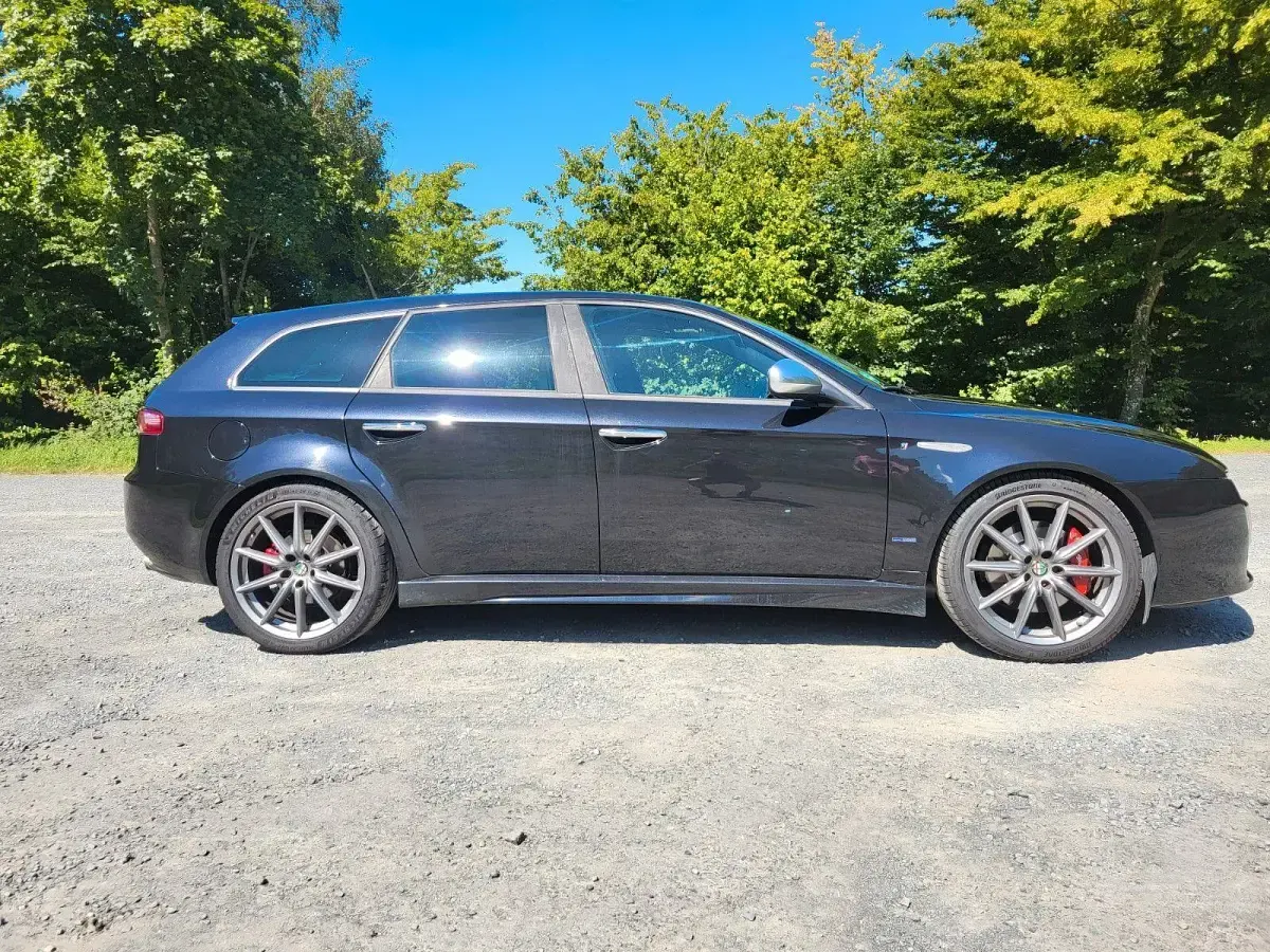 Gebraucht Alfa Romeo 159 Turismo 200 PS (147 kW) 2011 Schwarz Limousine