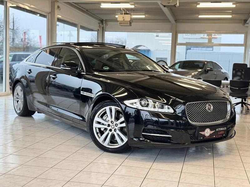 Gebraucht Jaguar XJ Premium Luxury 275 PS (202 kW) 2011 Schwarz Limousine
