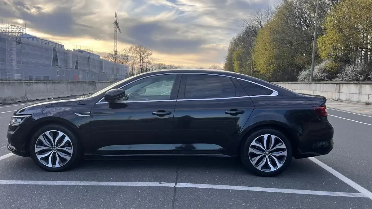 Gebraucht Renault Talisman Intens 160 PS (117 kW) 2018 Schwarz Limousine