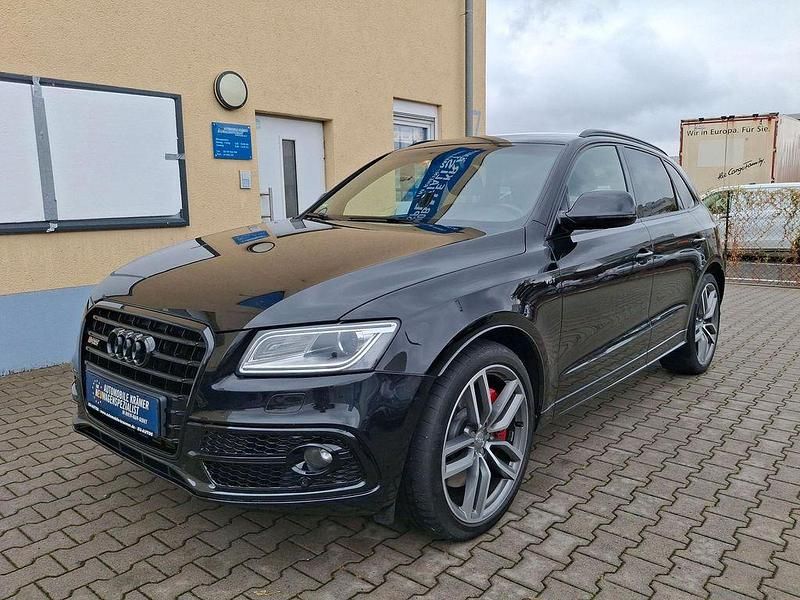 Mythosschwarz metallic Gebraucht 2017 Audi SQ5 Sport SUV | 22.990 € (Etwas zu teuer) - Bild 1/4