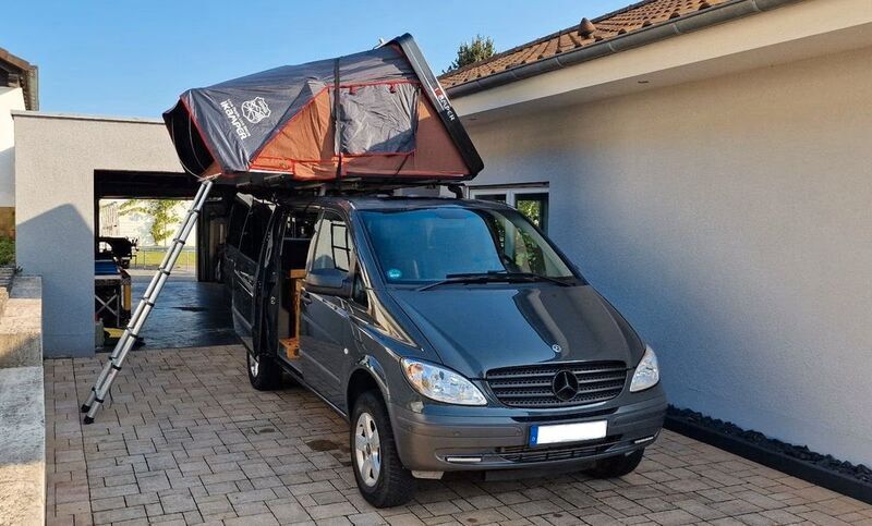 Grau Gebraucht 2009 Mercedes Vito Van / Kleinbus | 17.000 € - Bild 1/4