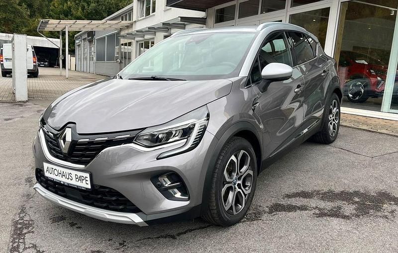 Grau Gebraucht 2021 Renault Captur Intens SUV | 17.699 € (Fairer Preis) - Bild 1/4