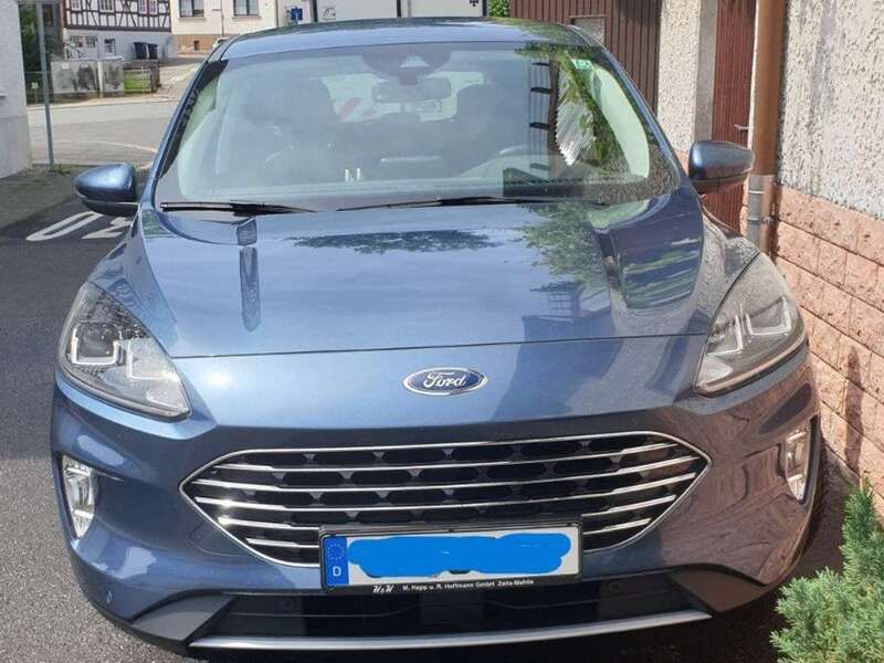 Blau Gebraucht 2020 Ford Kuga Titanium X SUV | 18.000 € (Superpreis) - Bild 1/4