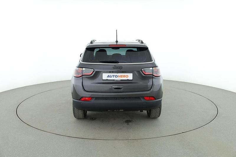 Gebraucht Jeep Compass Longitude 140 PS (102 kW) 2019 Grau SUV