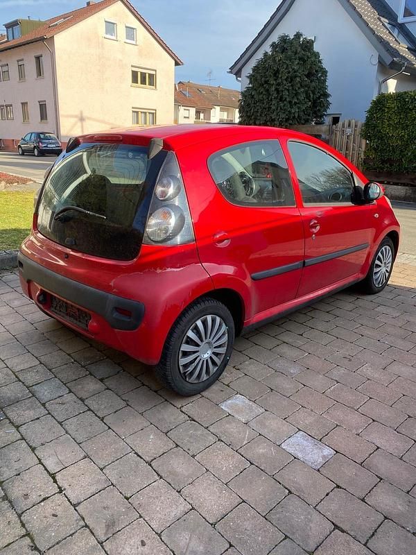 Gebraucht Citroën C1 68 PS (50 kW) 2007 Rot Kleinwagen