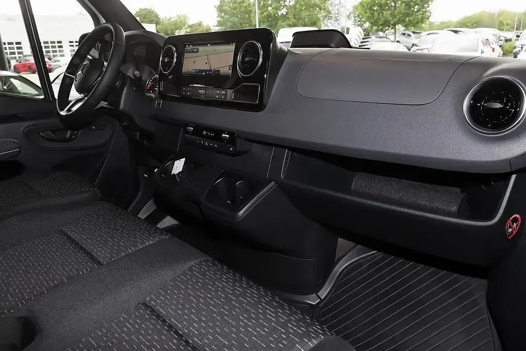Nowe Mercedes Sprinter 170 KM (125 kW) 2026 Biały Van