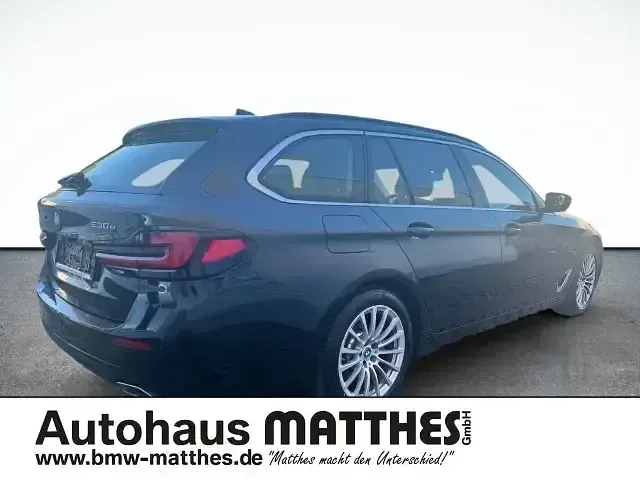 Gebraucht BMW 530e Sport Line 184 PS (135 kW) 2021 Schwarz Kombi