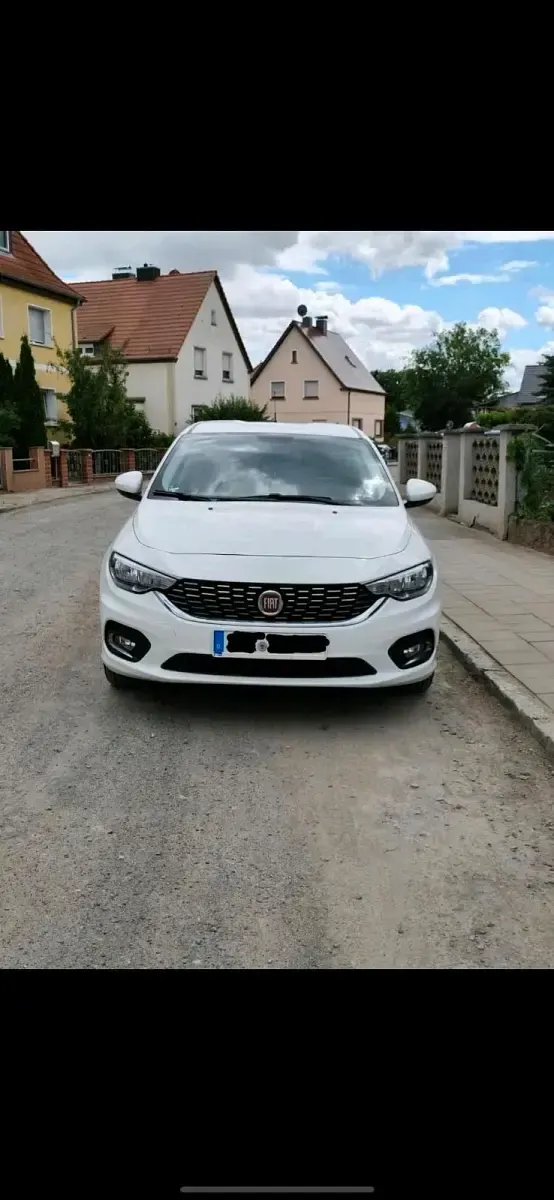 Gebraucht Fiat Tipo 95 PS (69 kW) 2017 Weiß Limousine