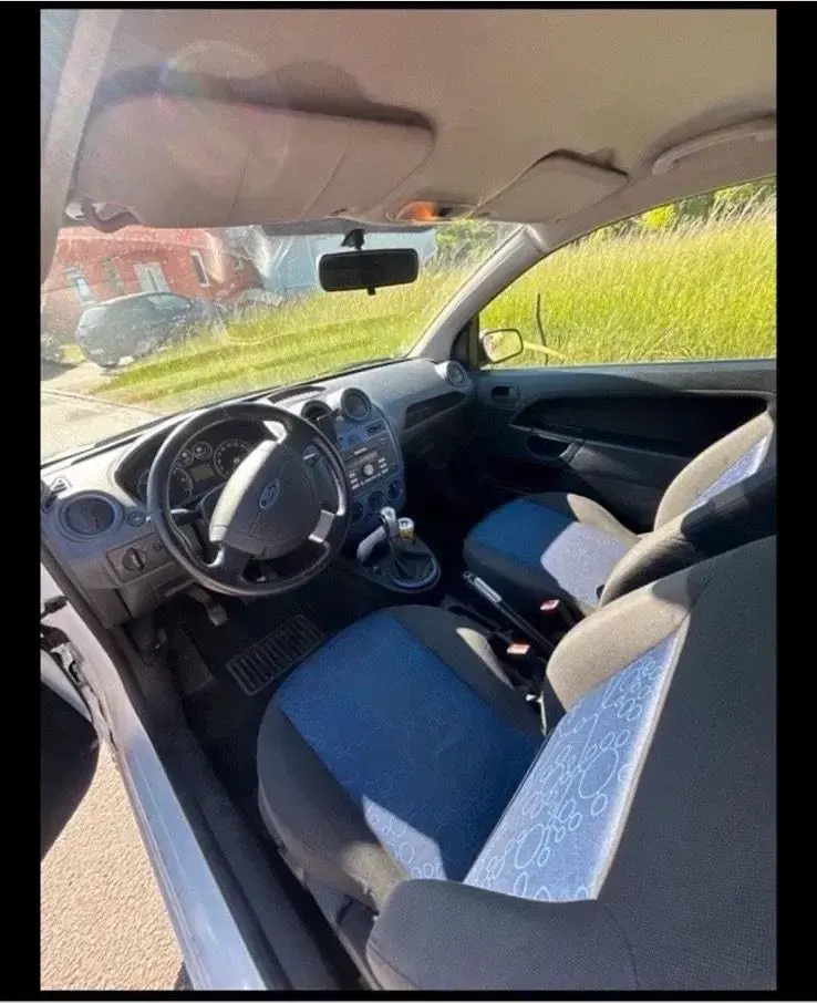 Gebraucht Ford Fiesta 69 PS (50 kW) 2008 Weiß Kleinwagen