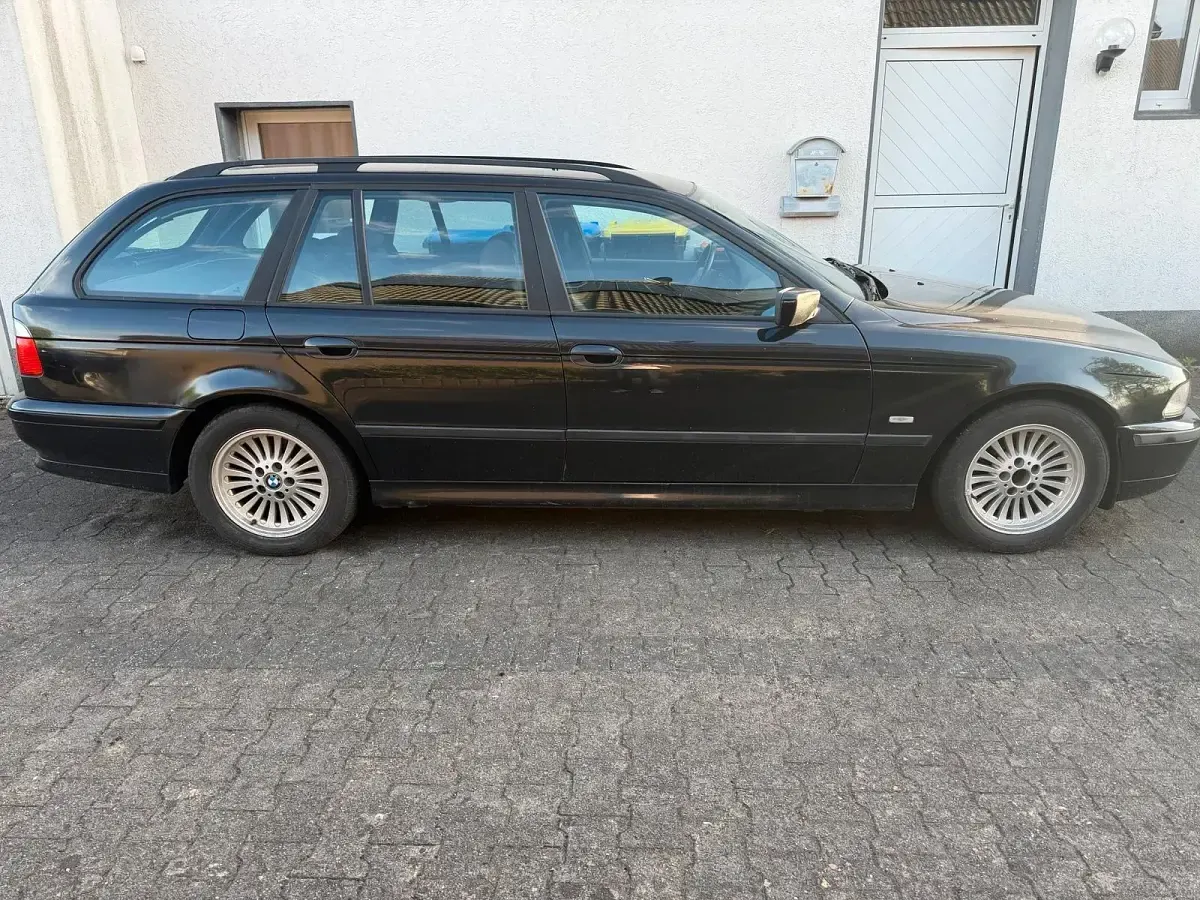 Gebraucht BMW 528 M Sport 193 PS (141 kW) 1997 Schwarz Kombi