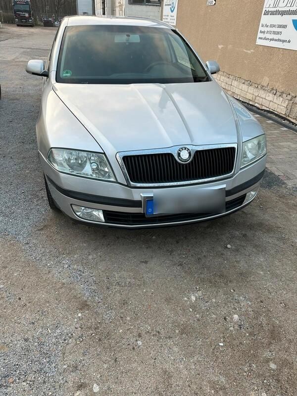 Silber Gebraucht 2005 Skoda Octavia Limousine | 1.200 € (Guter Preis) - Bild 1/4