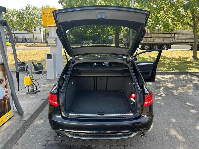 Używany Audi A4 S-Line 239 KM (175 kW) 2011 Czarny Kombi