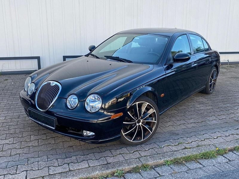 Schwarz Gebraucht 2002 Jaguar S-Type S Limousine | 2.300 € (Fairer Preis) - Bild 1/4