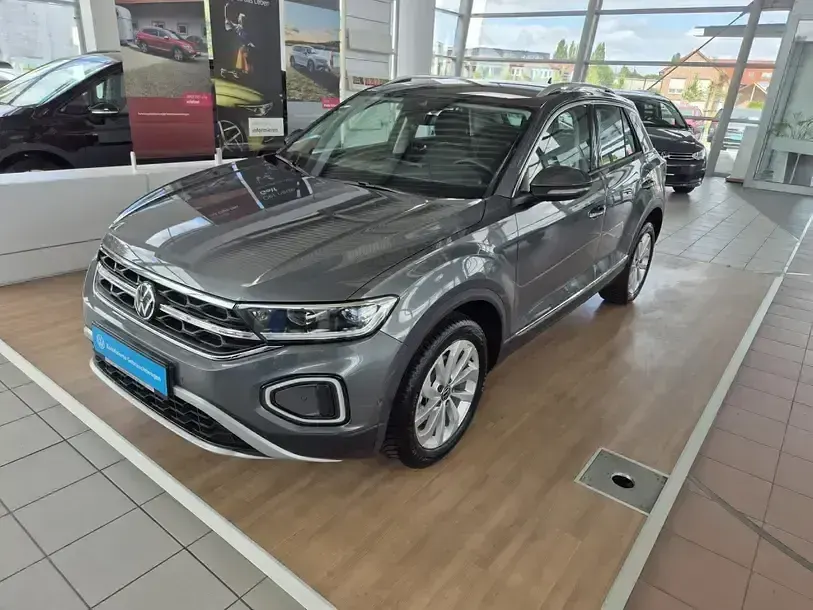 Gebraucht VW T-Roc Style 116 PS (85 kW) 2025 Indiumgrau (metallic) SUV