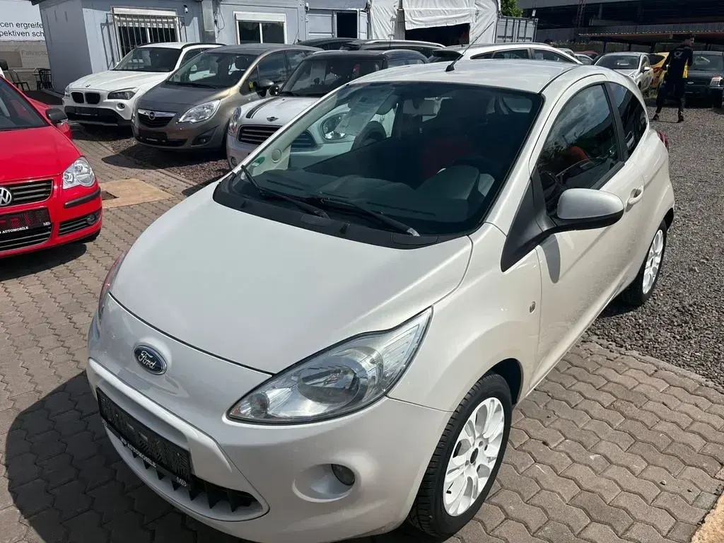 Gebraucht Ford Ka Titanium 69 PS (50 kW) 2009 Weiß Kleinwagen