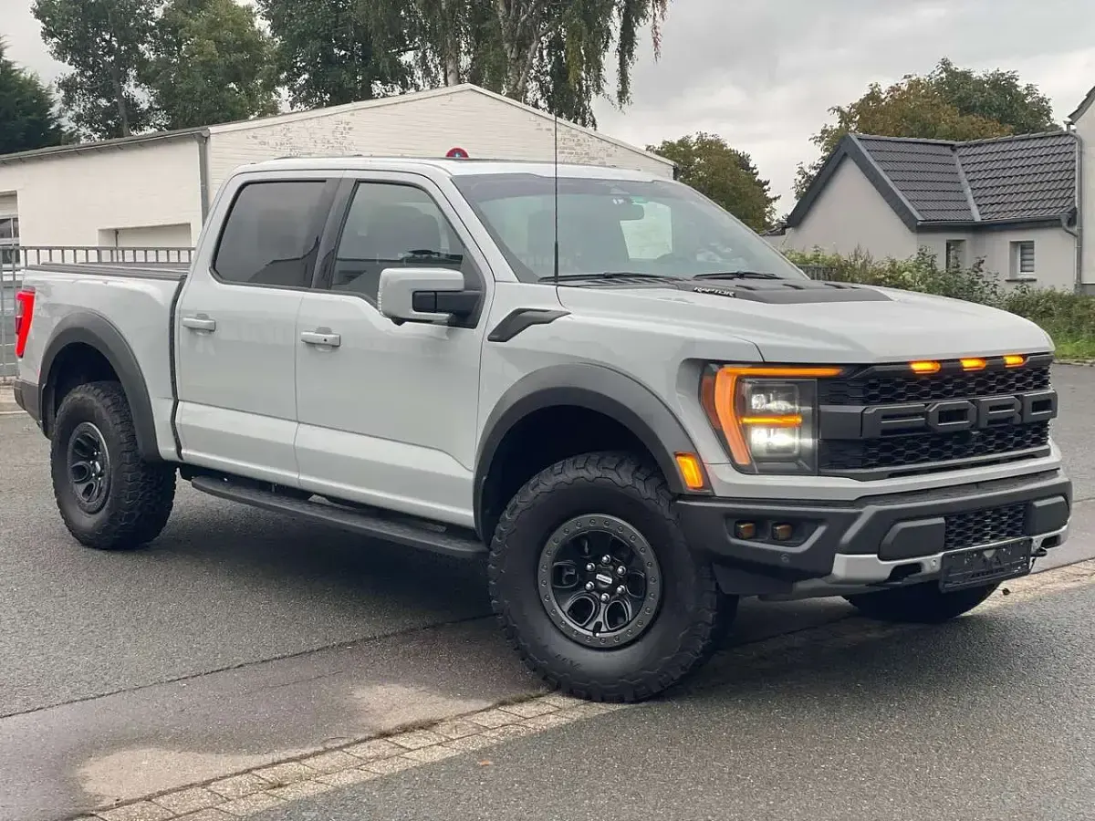 Gebraucht Ford F-150 Raptor 457 PS (336 kW) 2023 Grau Pickup