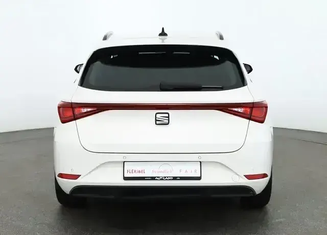 Gebraucht Seat Leon 150 PS (110 kW) 2021 Weiss