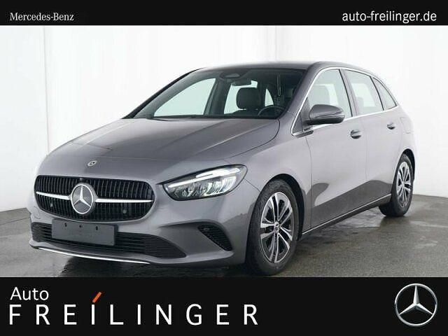 Grau Gebraucht 2024 Mercedes 200 Progressive Limousine | 28.950 € (Guter Preis) - Bild 1/4